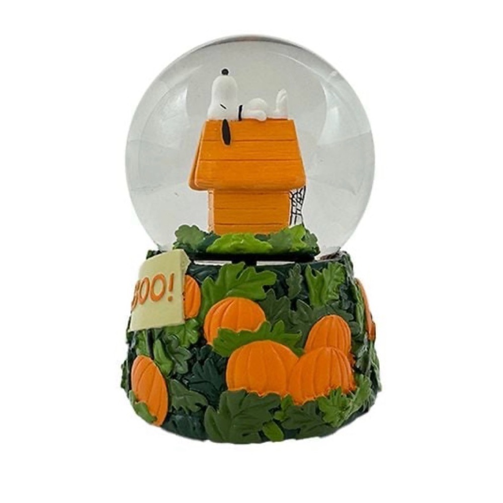 Peanuts Snoopy Halloween Waterglobe - Picture 2 of 3